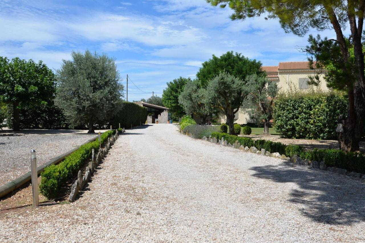 Bed and Breakfast Domaine Des Ecureuils Carpentras Exterior foto
